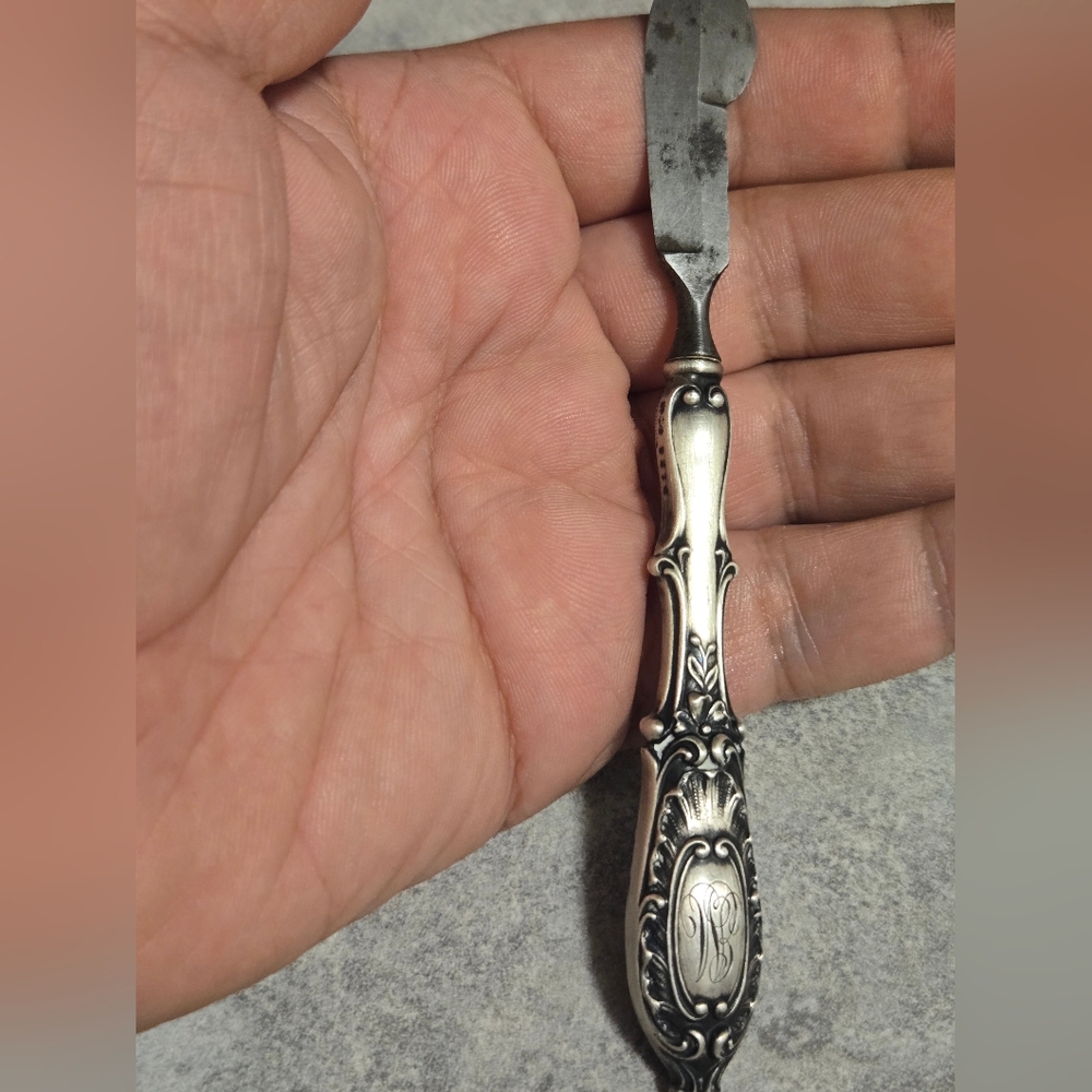 Gomme/grattoir à encre repousse victorien en argent sterling